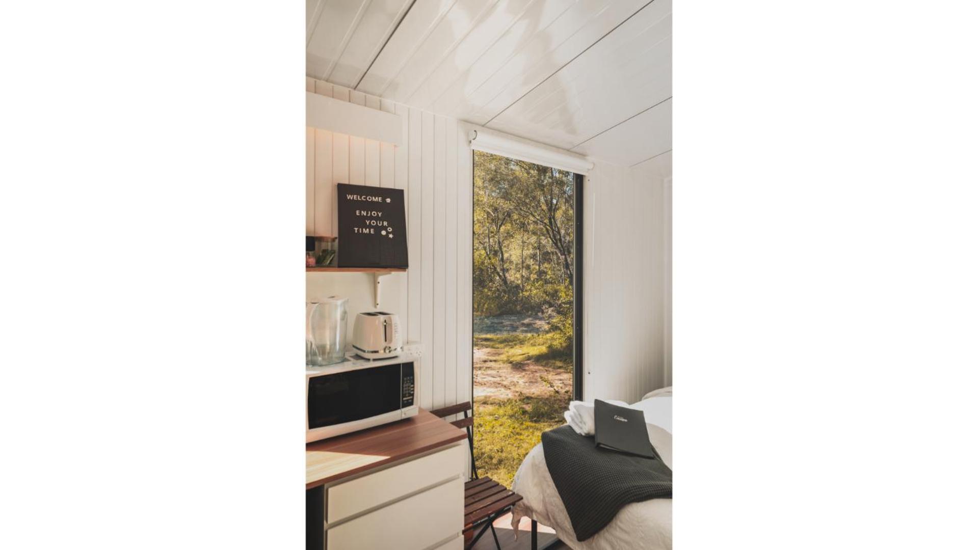 Mirror Reflections By Tiny Away Holiday home Tamborine